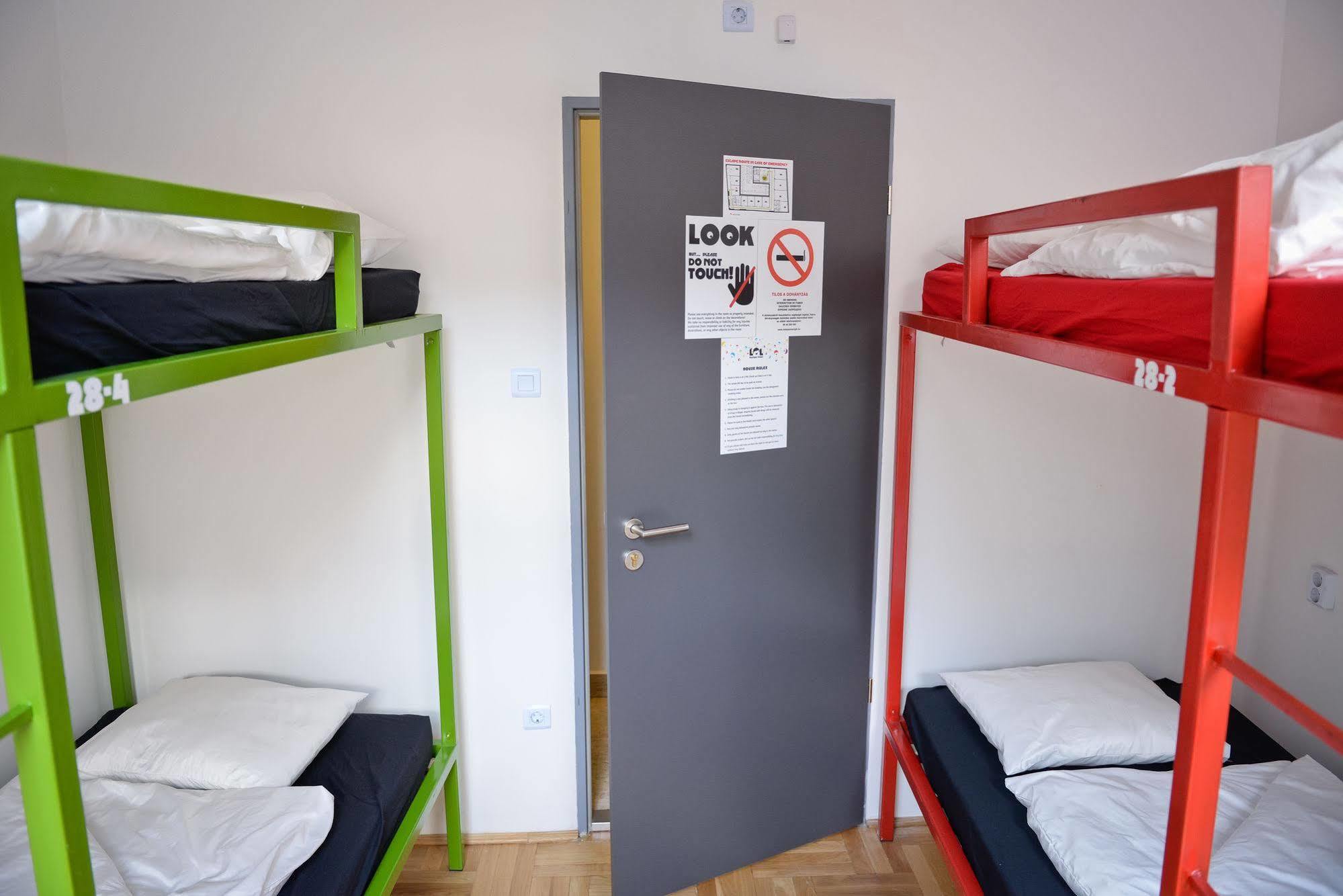 Lol Boutique Hostel City Center บูดาเปสต์ ภายนอก รูปภาพ